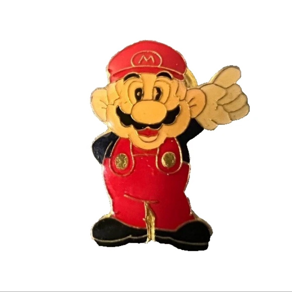 Vintage 1988 Nintendo Mario Super Mario Bros. Red 1 1/8 Inch Collectible Pin